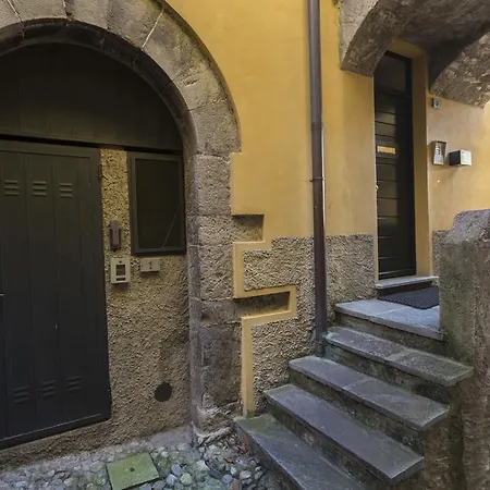 Maria's House Historic Centre Apartman Varenna