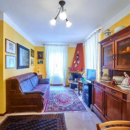 Maria's House Historic Centre Apartman Varenna