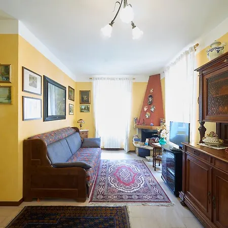 Maria's House Historic Centre Apartman Varenna